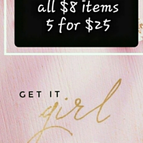 FIRST AID BEAUTY KP SMOOTHING BODY LOTION WITH 10% AHA. - Picture 2 of 10